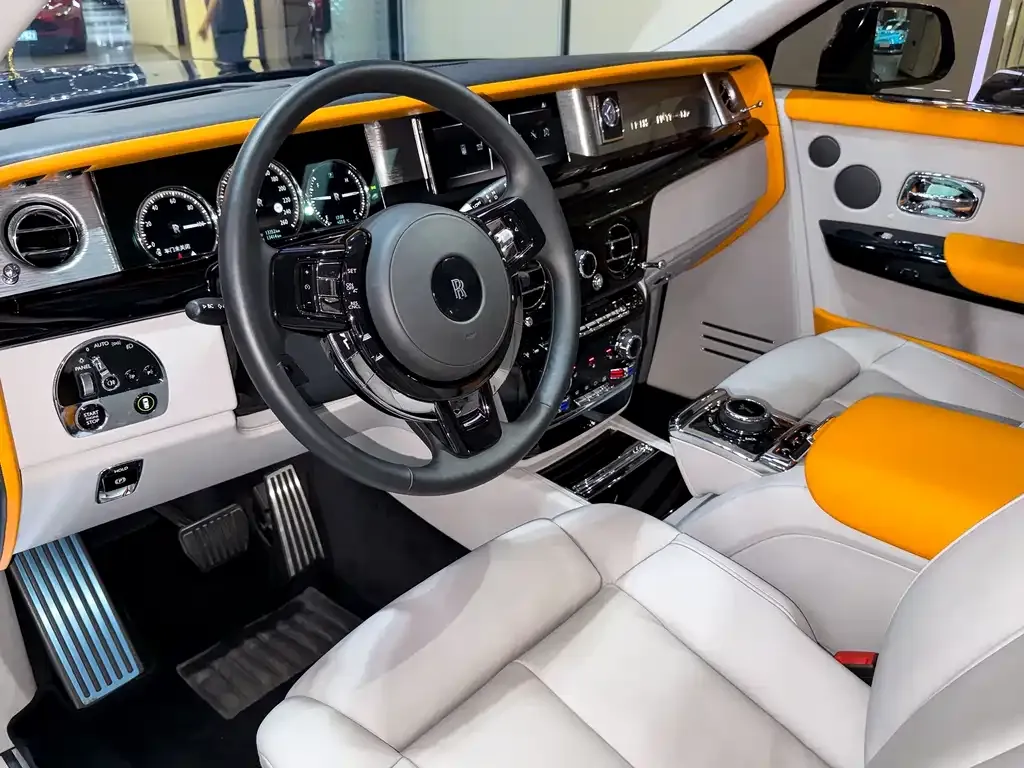 Rolls-Royce Phantom 2023 из CN, фото 9