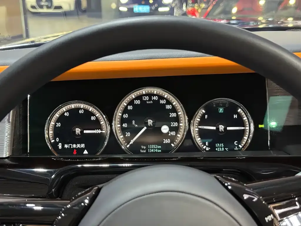 Rolls-Royce Phantom 2023 из CN, фото 7