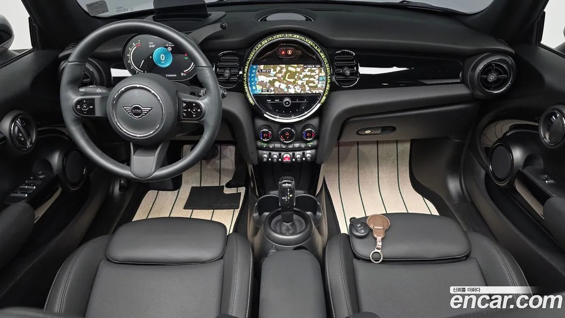 Mini Cooper Convertible 2024 из KR, фото 8