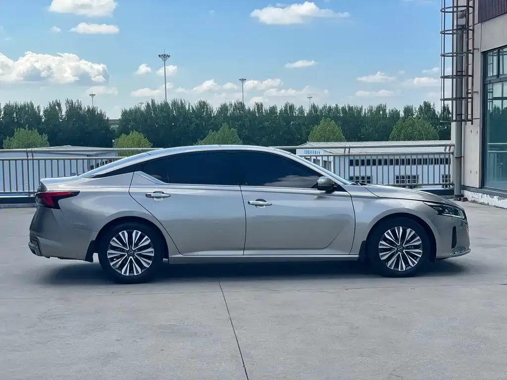 Nissan Teana 2022 из CN, фото 4