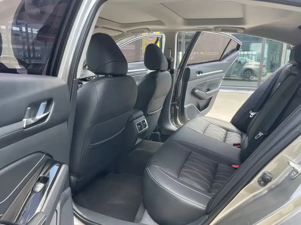 Nissan Teana 2022 из CN, фото 3