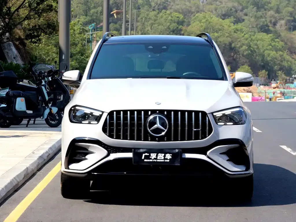 Mercedes-Benz GLE AMG — фото 1