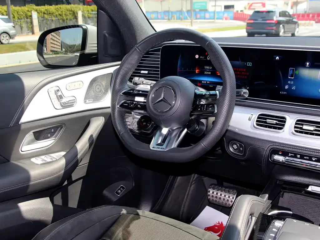 Mercedes-Benz GLE AMG — фото 6