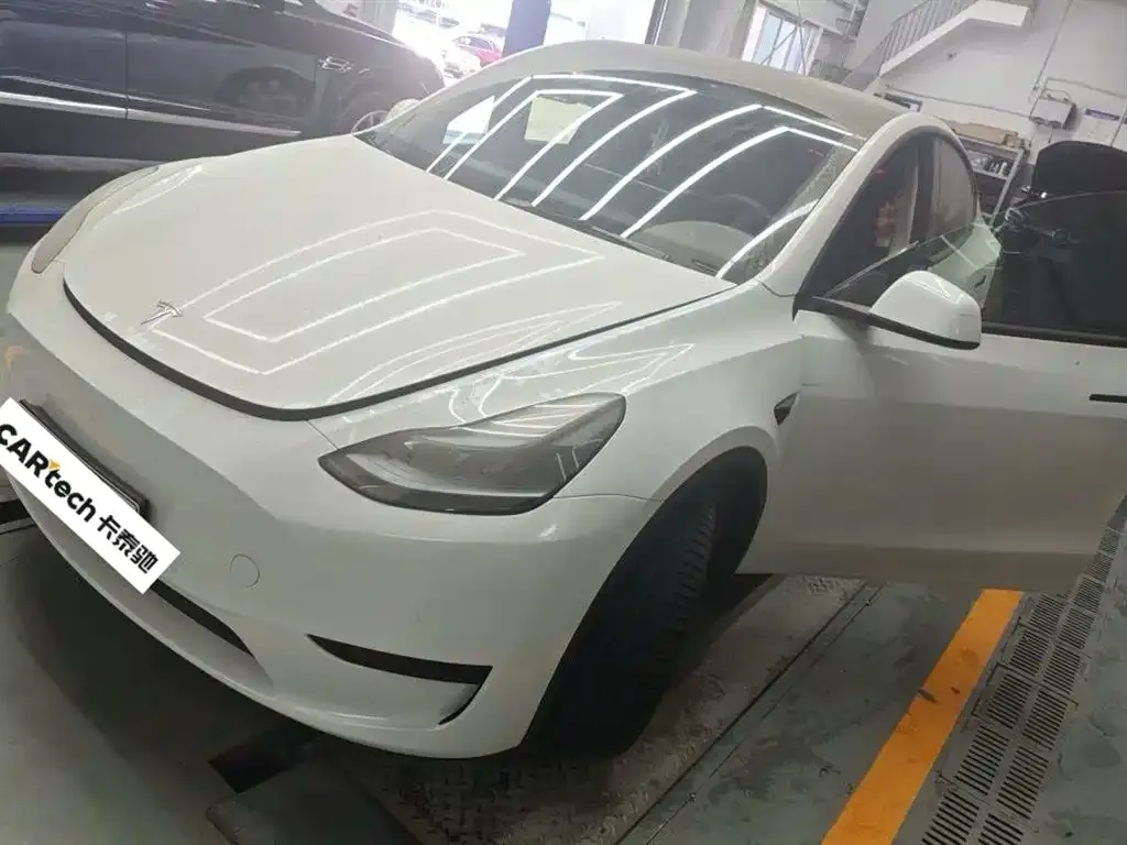 Tesla Model Y — фото 3