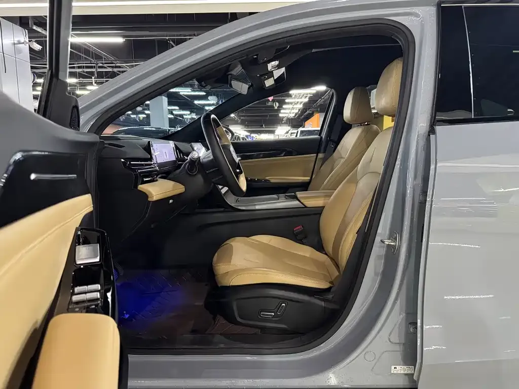 Geely Galaxy L6 — фото 2