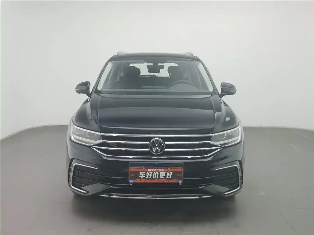 Volkswagen Tiguan L — фото 3