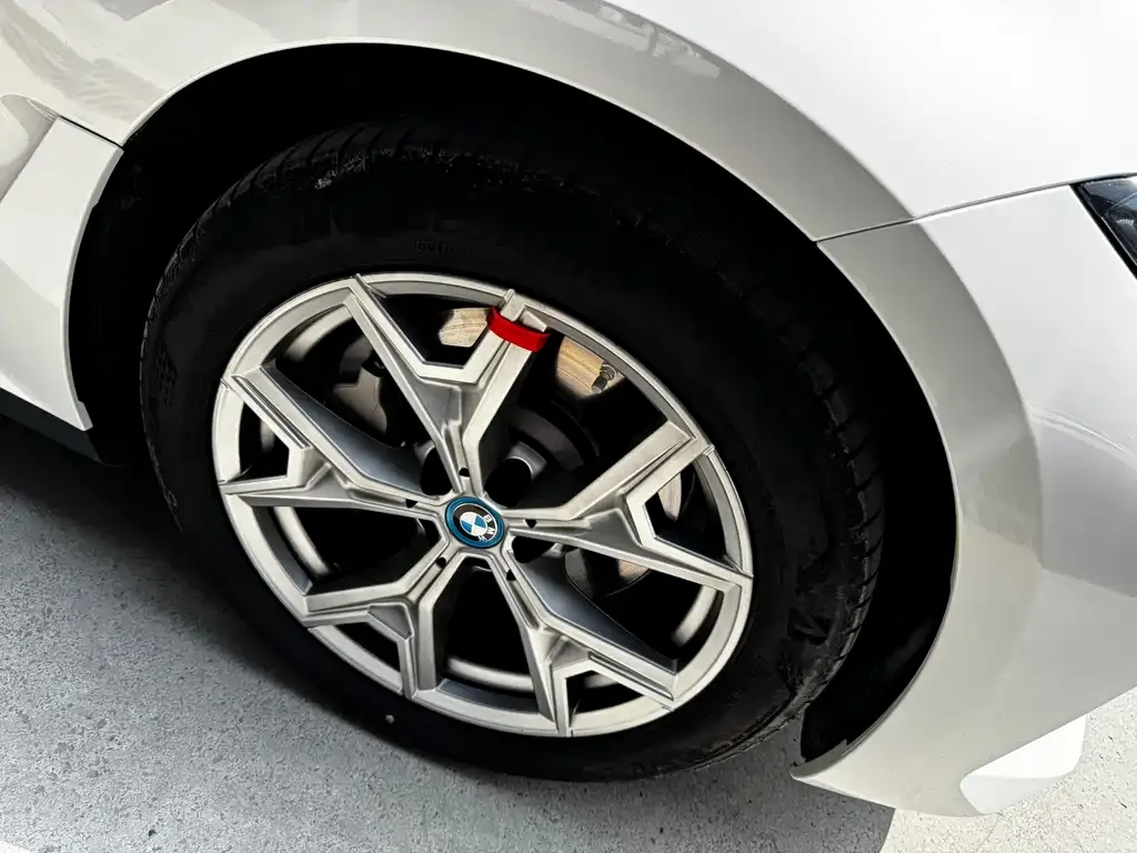 BMW i3 — фото 5