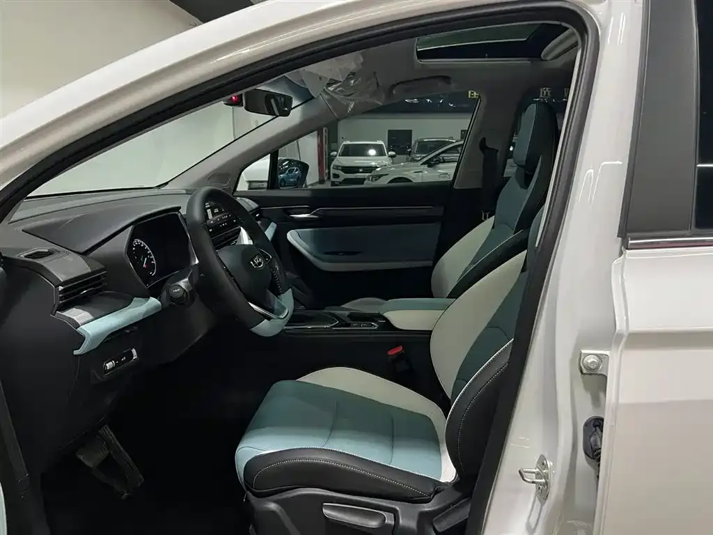 Geely Emgrand S 2023 из CN, фото 5