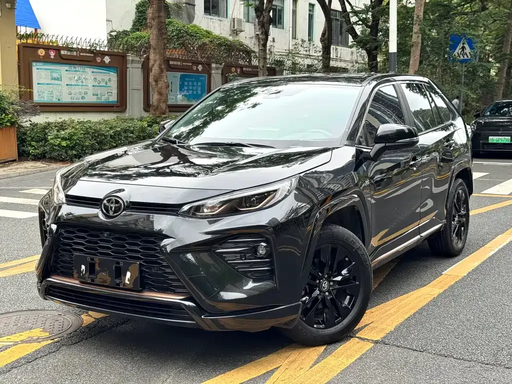 Toyota Wildlander — фото 1