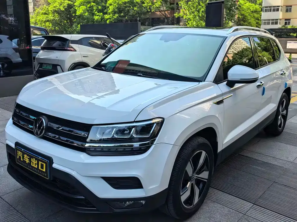 Volkswagen Tharu — фото 1