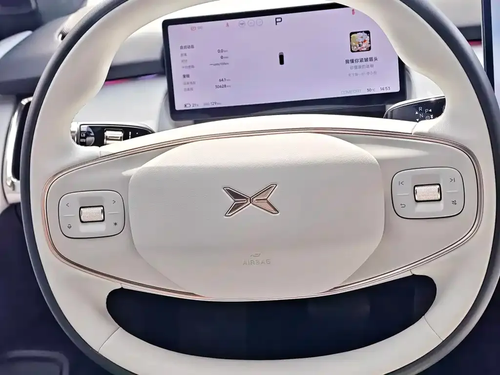 XPeng P7+ — фото 10
