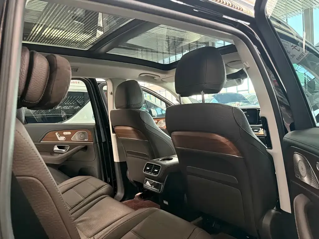 Mercedes-Benz GLS — фото 3