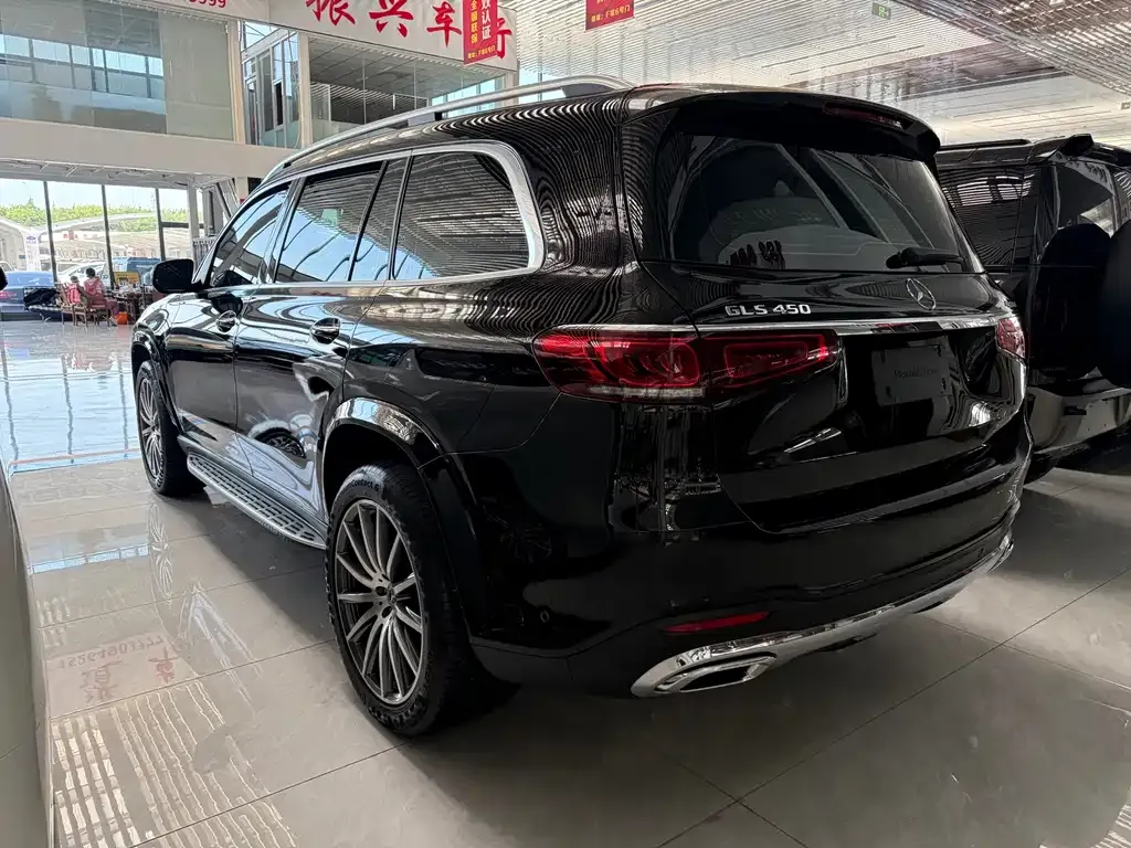 Mercedes-Benz GLS — фото 10
