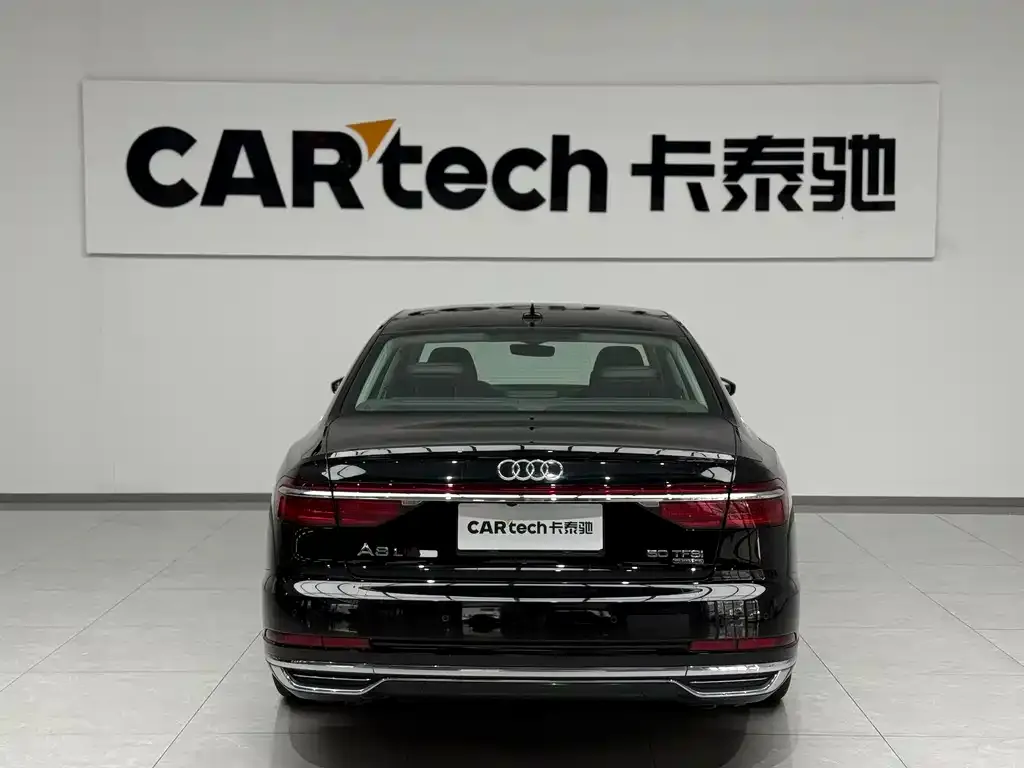 Audi A8 — фото 10