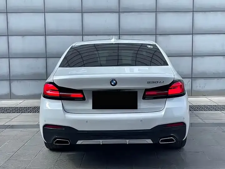BMW 5 Series — фото 3