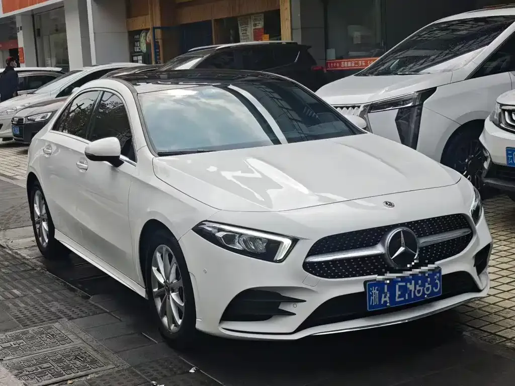 Mercedes-Benz A-Class — фото 7