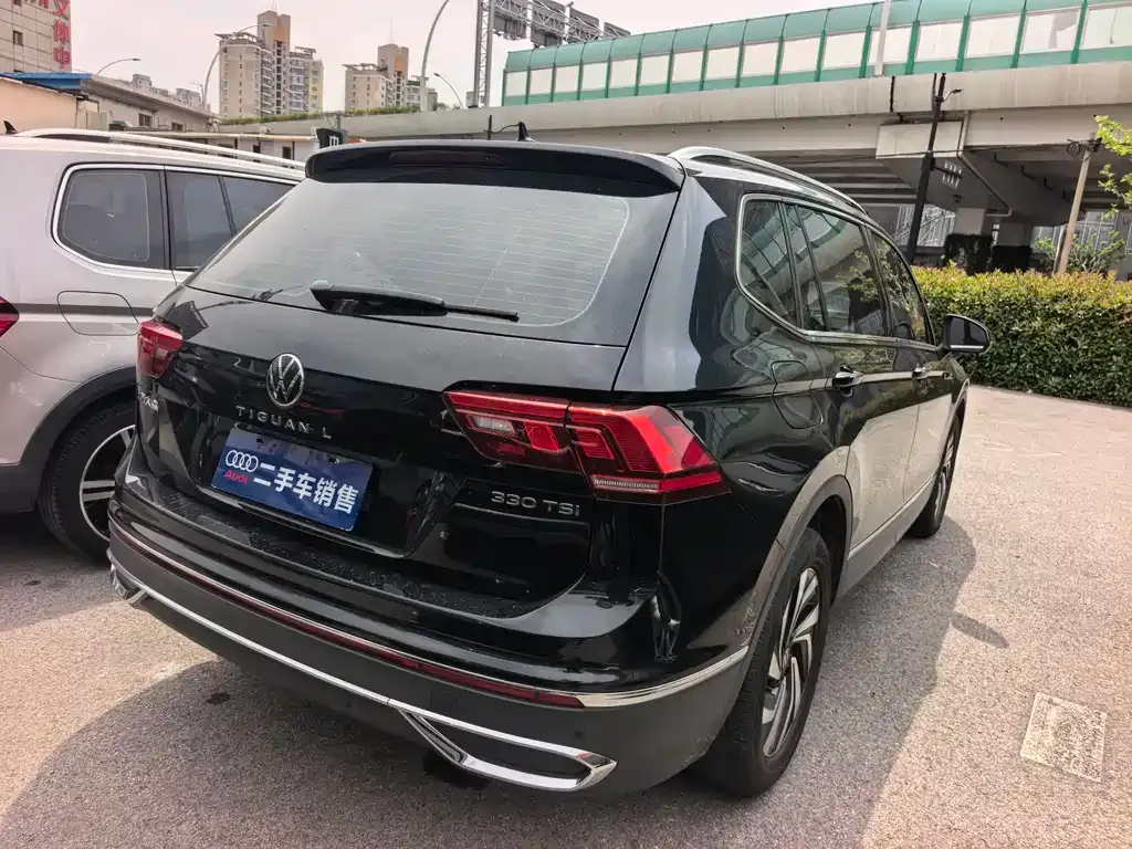 Volkswagen Tiguan L — фото 4