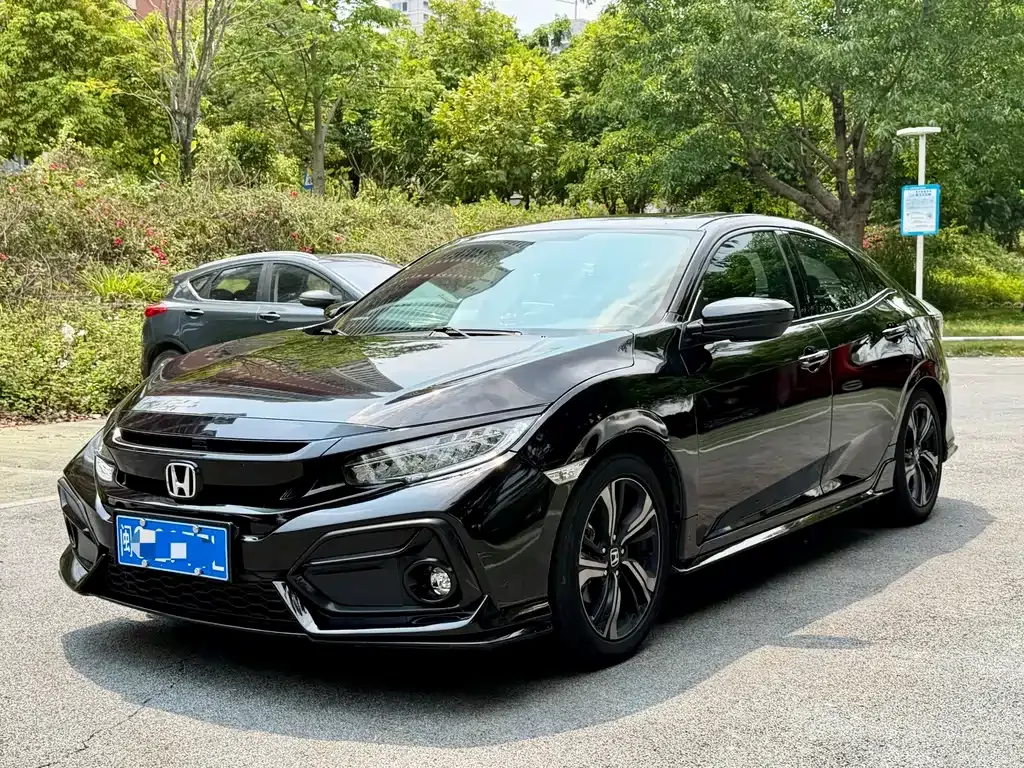 Honda Civic — фото 1