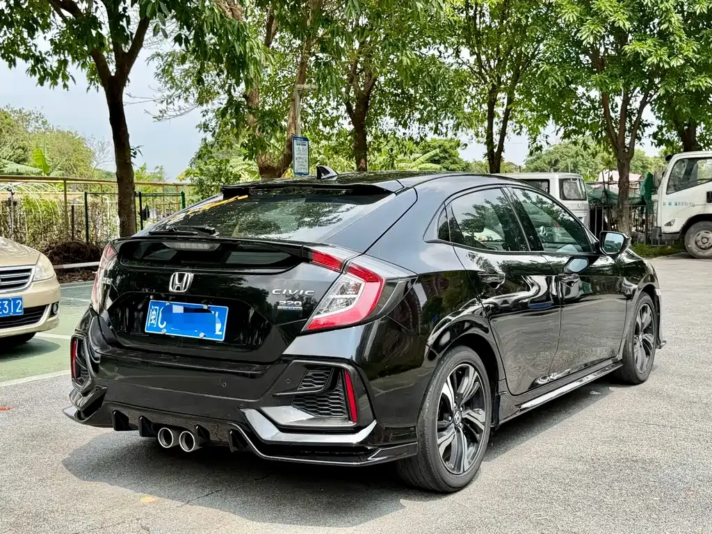 Honda Civic — фото 8