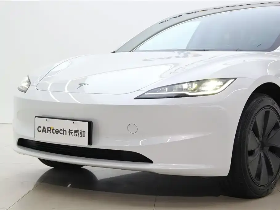 Tesla Model 3 — фото 3