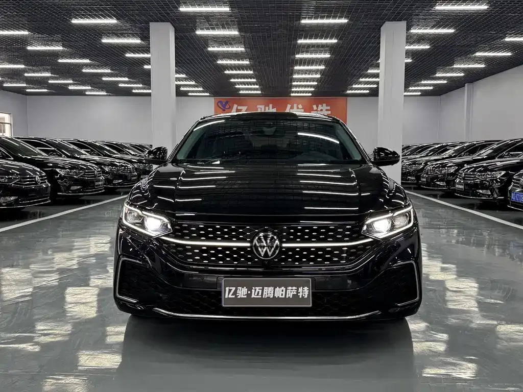 Volkswagen Passat — фото 9