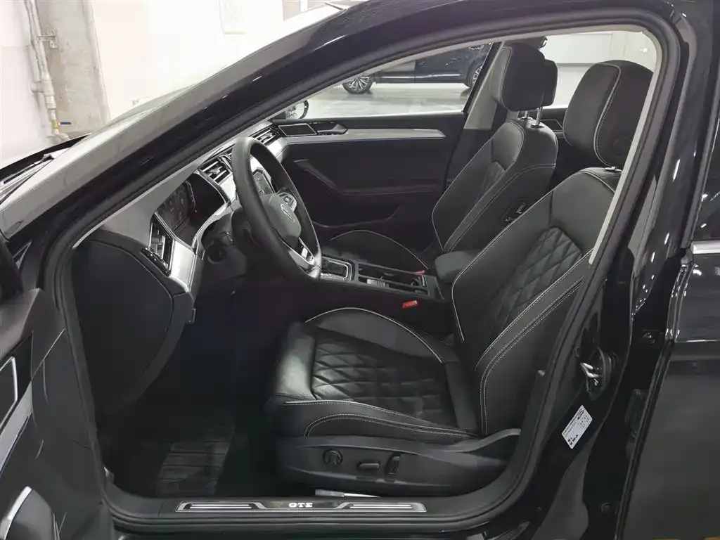 Volkswagen Magotan GTE PHEV 2023 из CN, фото 7
