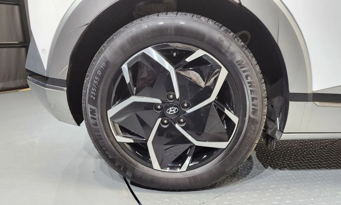Hyundai Ioniq5 — фото 3
