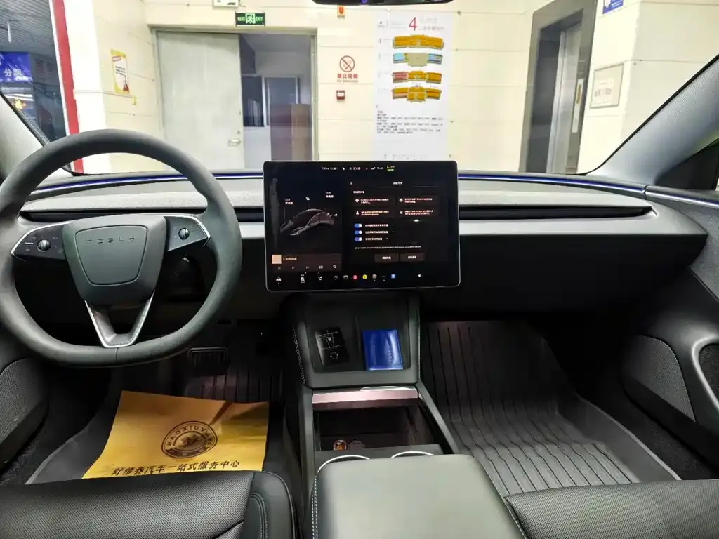 Tesla Model 3 — фото 5