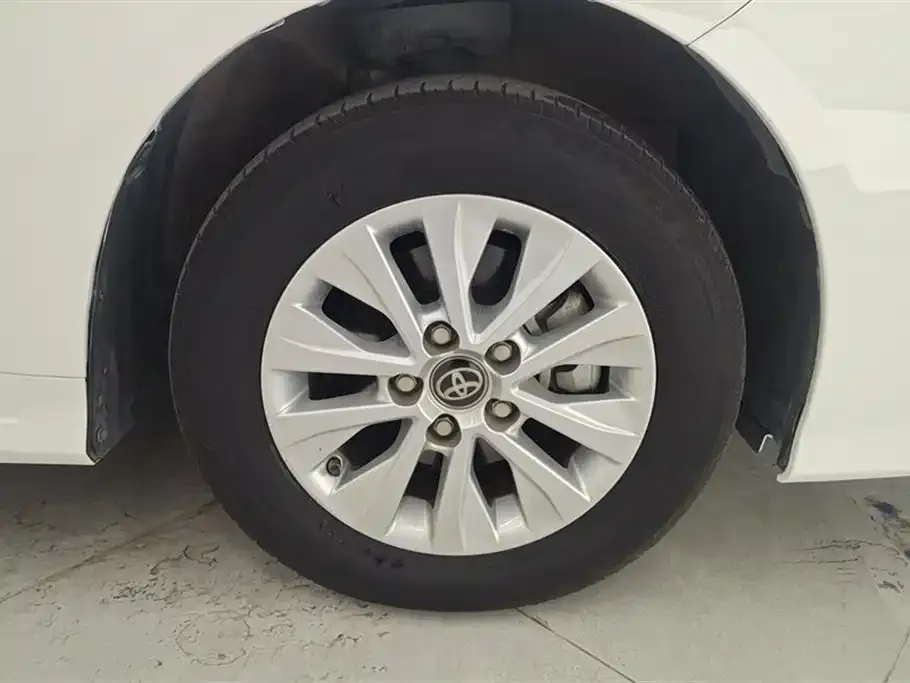 Toyota Corolla 2022 из CN, фото 2