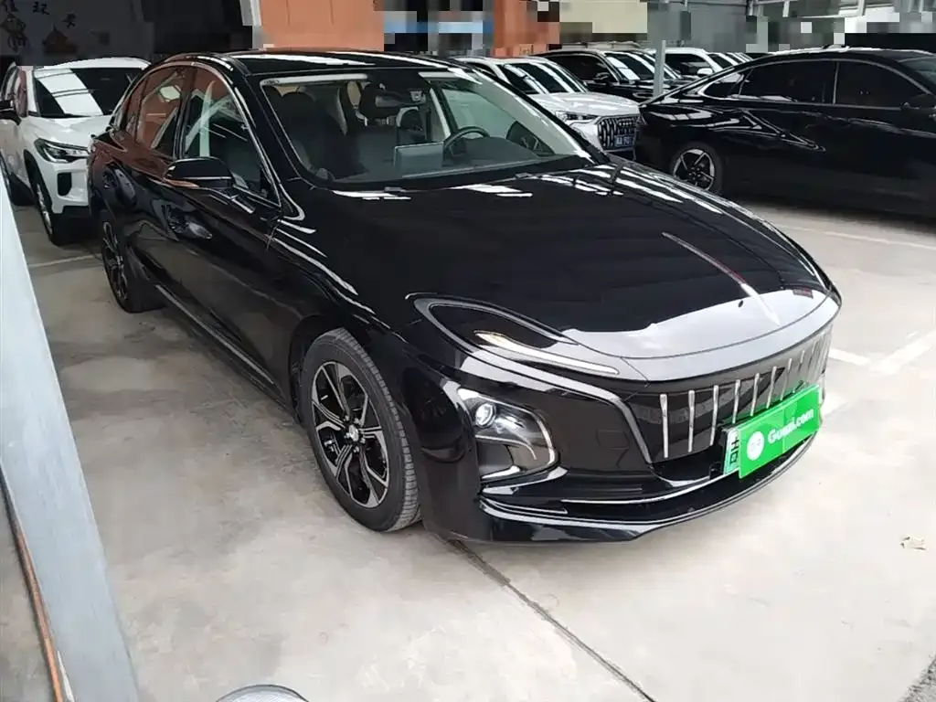 Hongqi E-QM5 — фото 9