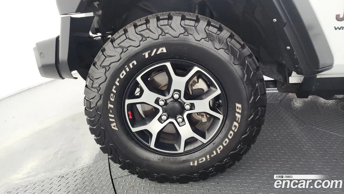 Jeep Wrangler 2021 из KR, фото 7