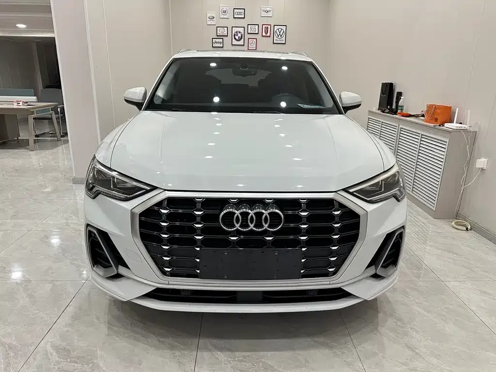 Audi Q3 — фото 5