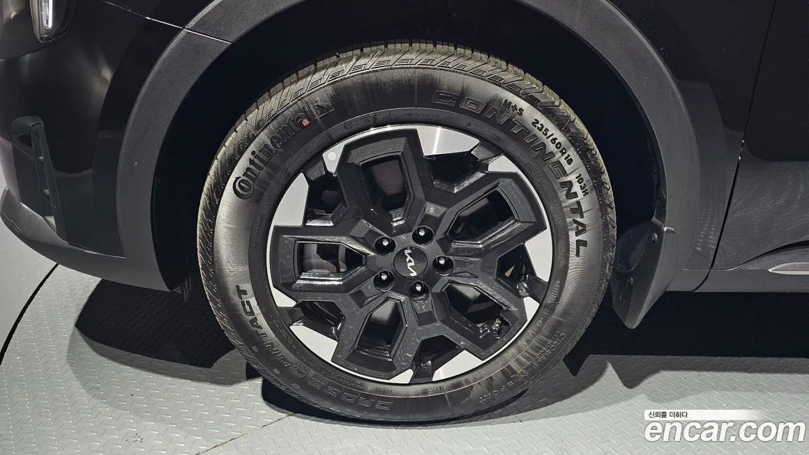 Kia Sorento — фото 7