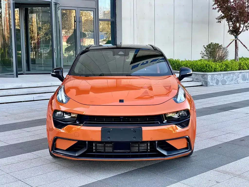 Lynk & Co 02 Hatchback — фото 4