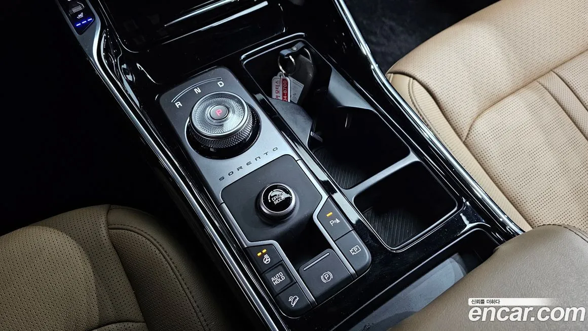 Kia Sorento — фото 9