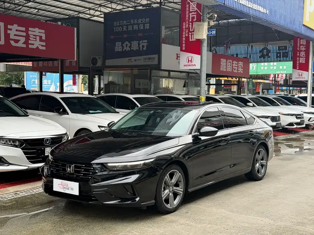 Honda Accord — фото 1