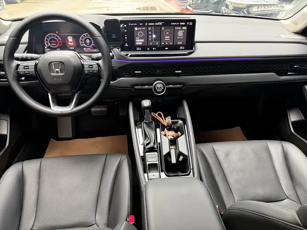 Honda Accord — фото 6