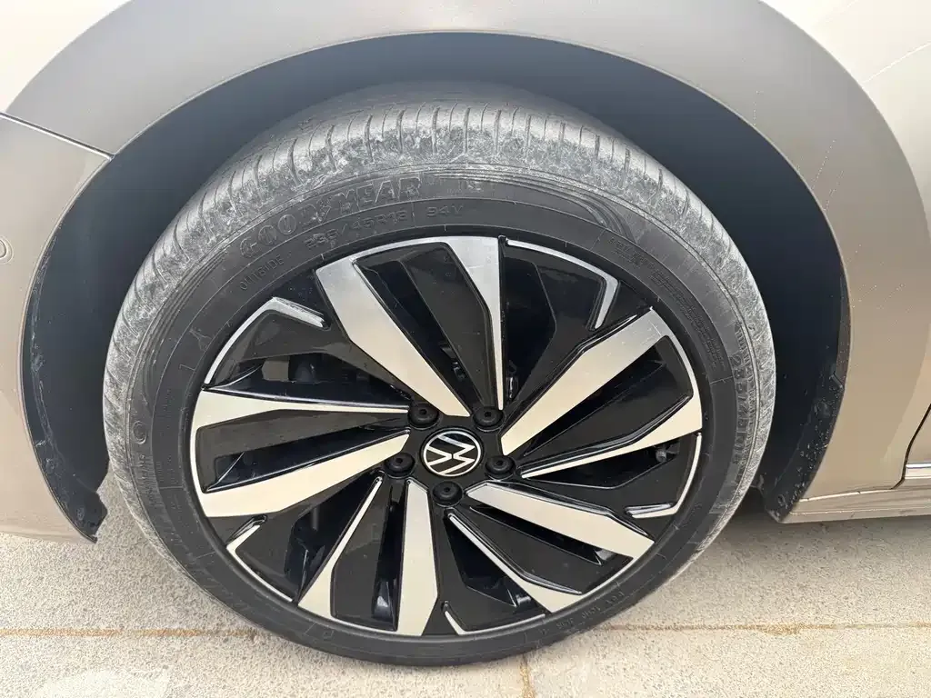 Volkswagen Passat — фото 7