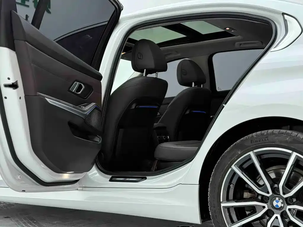 BMW 3 Series 2022 из CN, фото 5