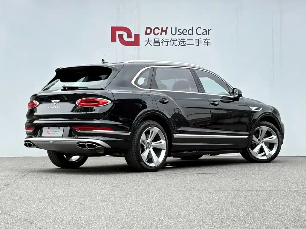 Bentley Bentayga 2023 из CN, фото 5