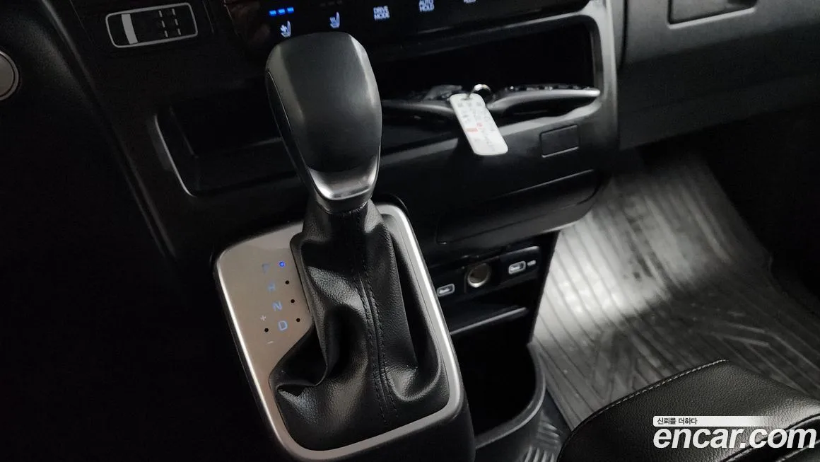 Hyundai Staria 2023 из KR, фото 2