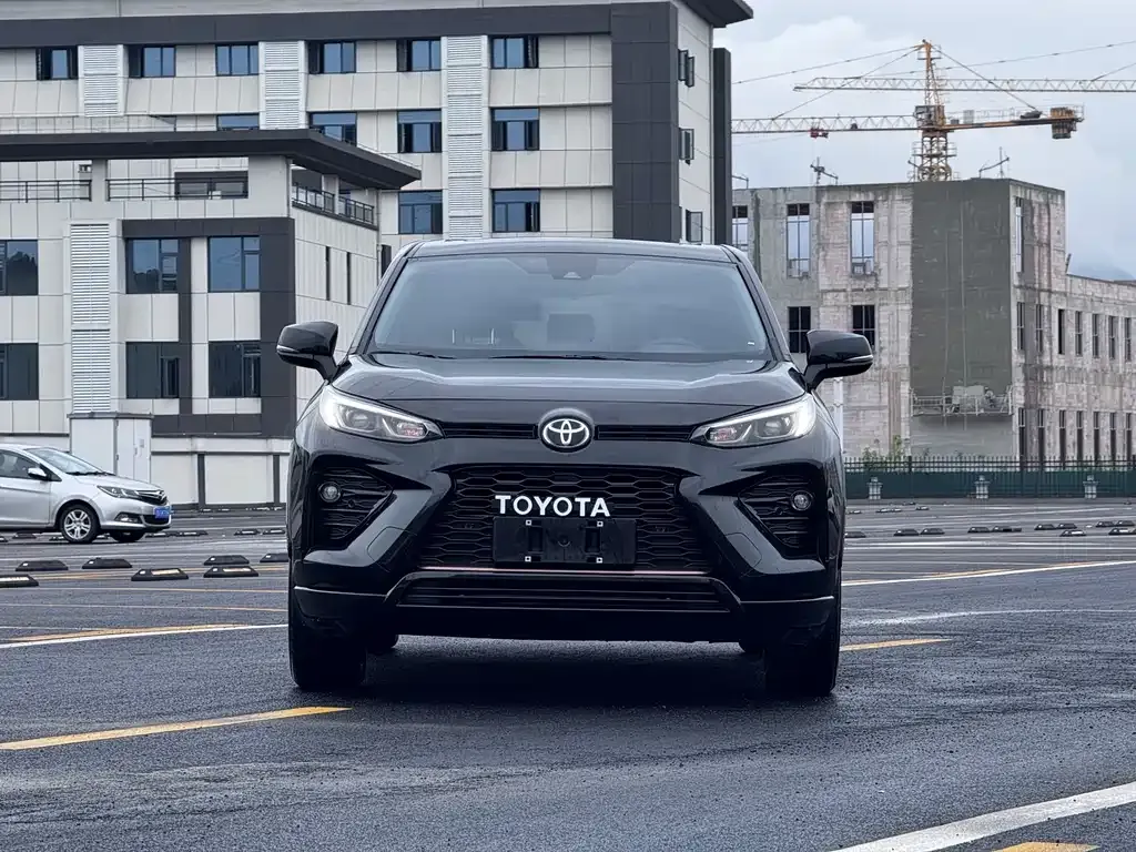 Toyota Wildlander — фото 8