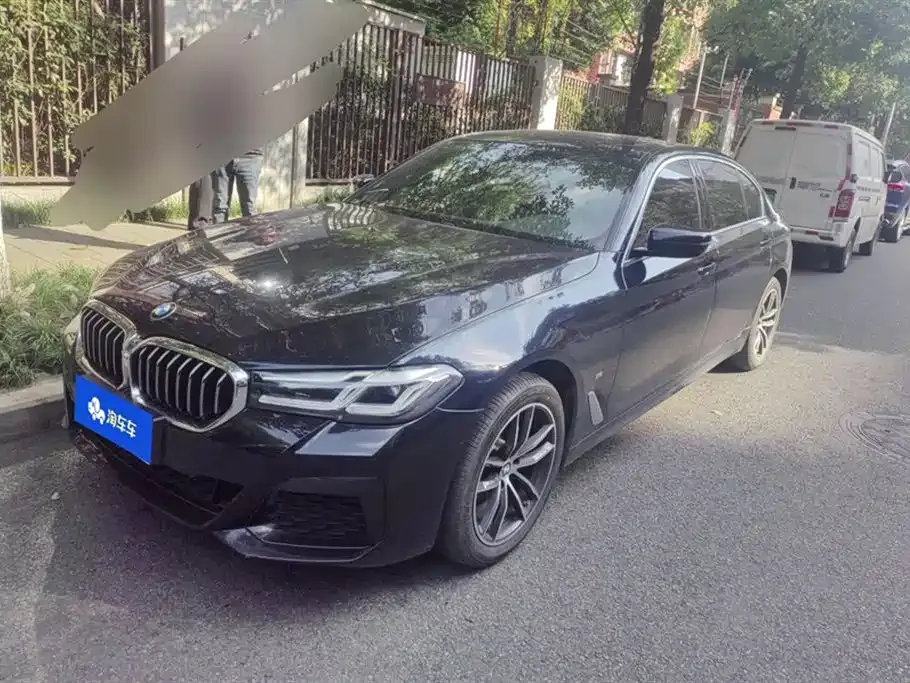 BMW 5 Series — фото 1