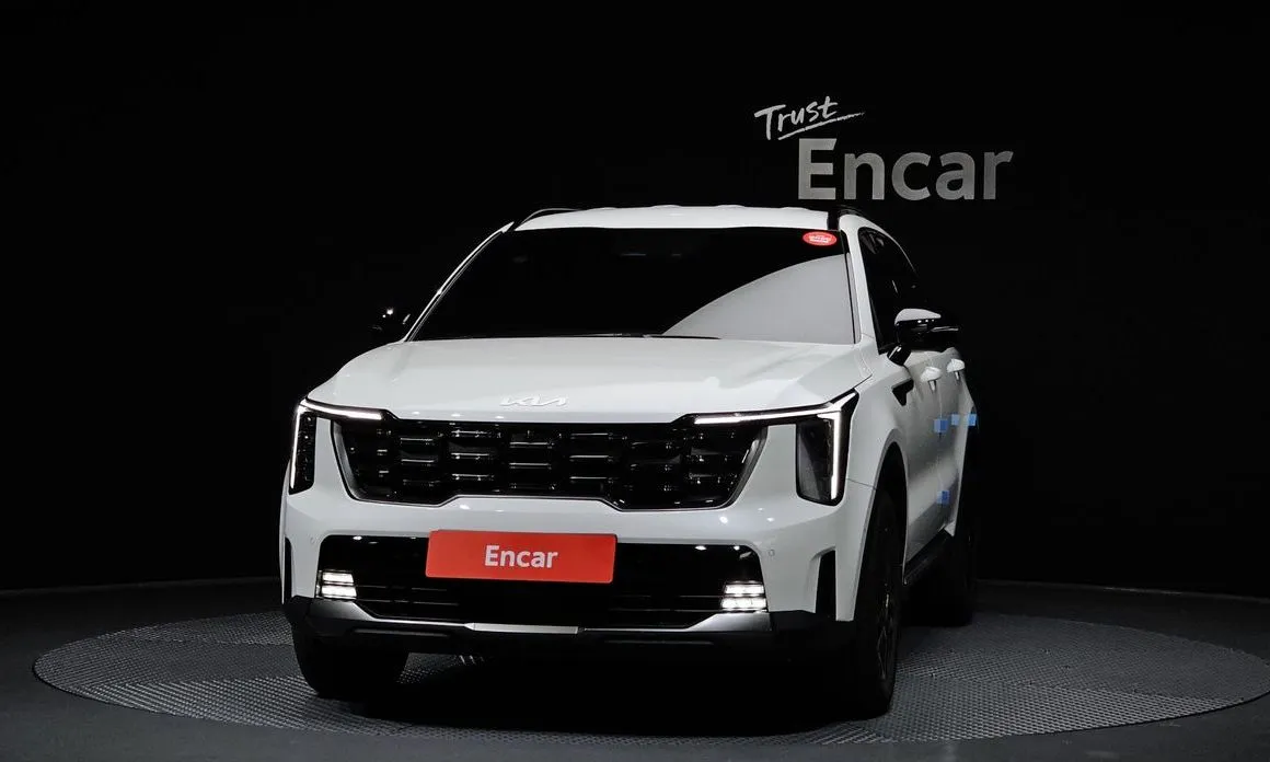 Kia Sorento — фото 8