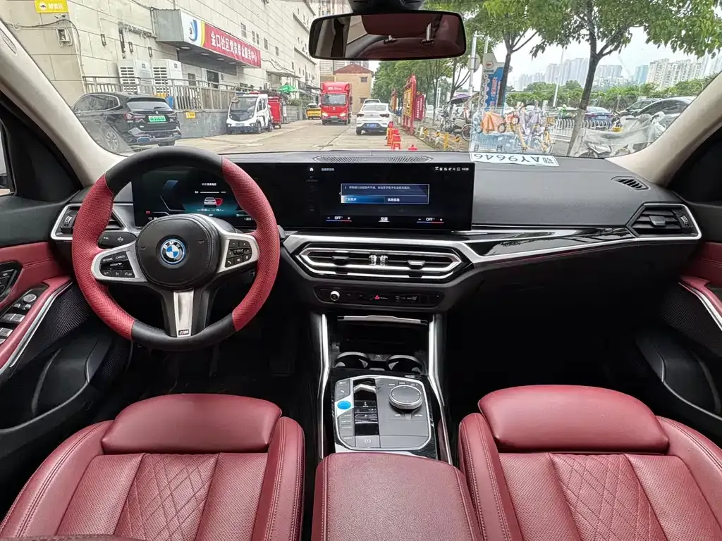 BMW i3 — фото 9