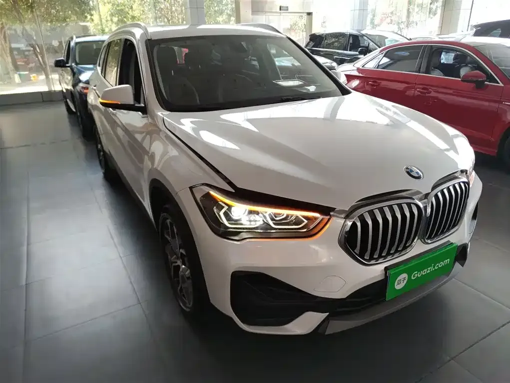 BMW X1 — фото 9