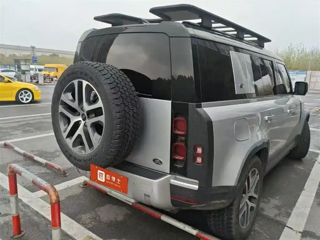 Land Rover Defender — фото 4