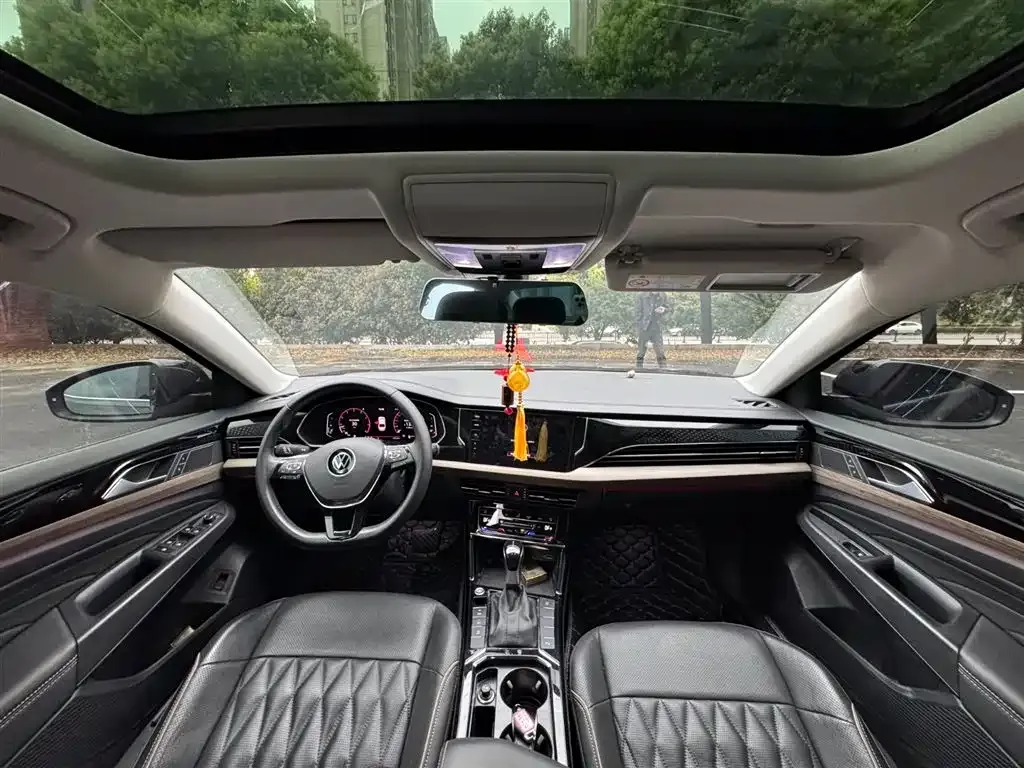Volkswagen Passat — фото 3