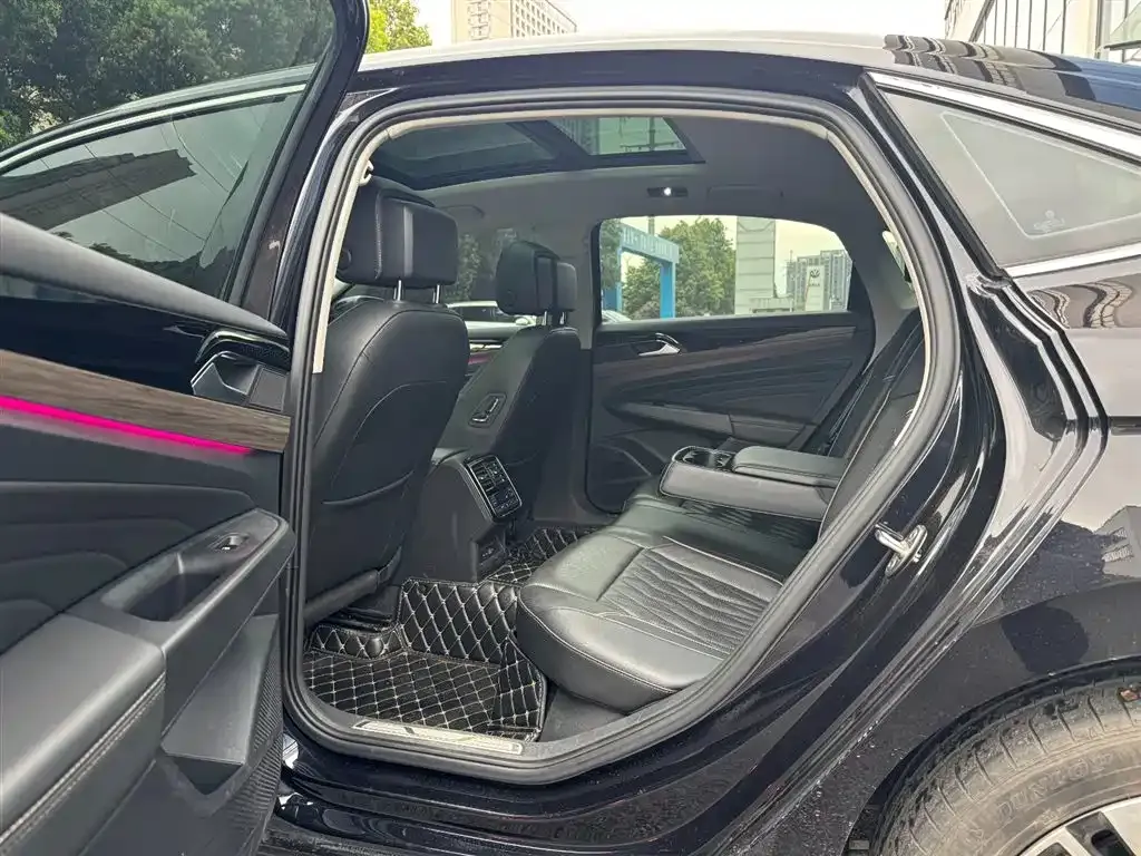 Volkswagen Passat — фото 6