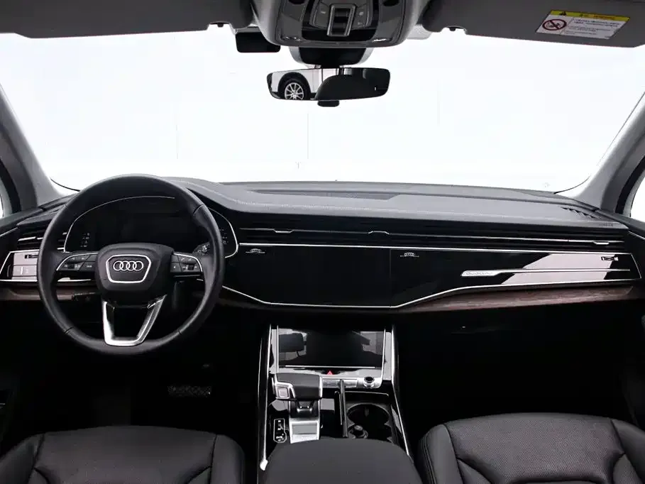 Audi Q7 — фото 5